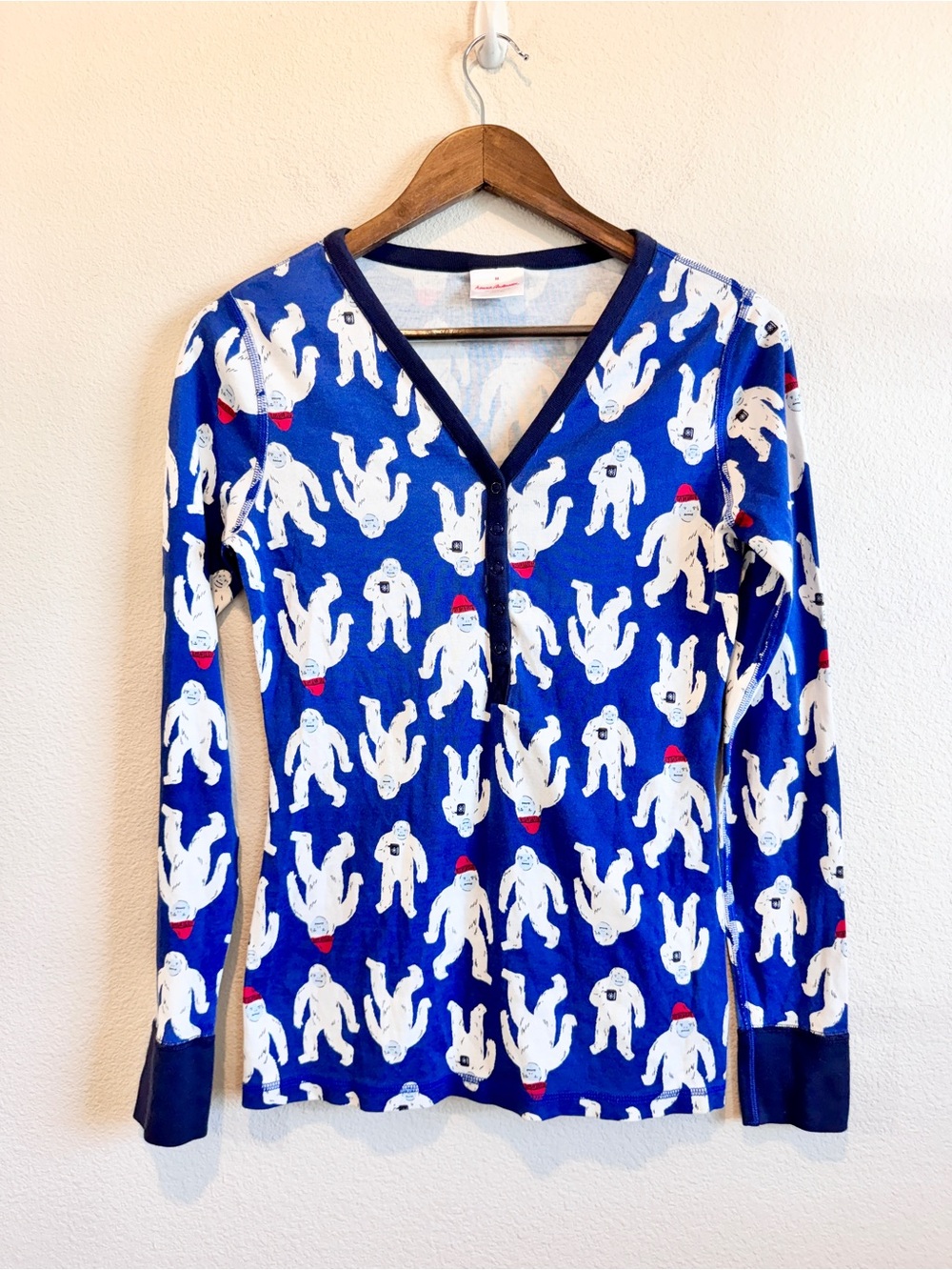 Hanna Andersson M Bigfoot Yeti Sasquatch Henley Top Cabin Pajama Shirt K36